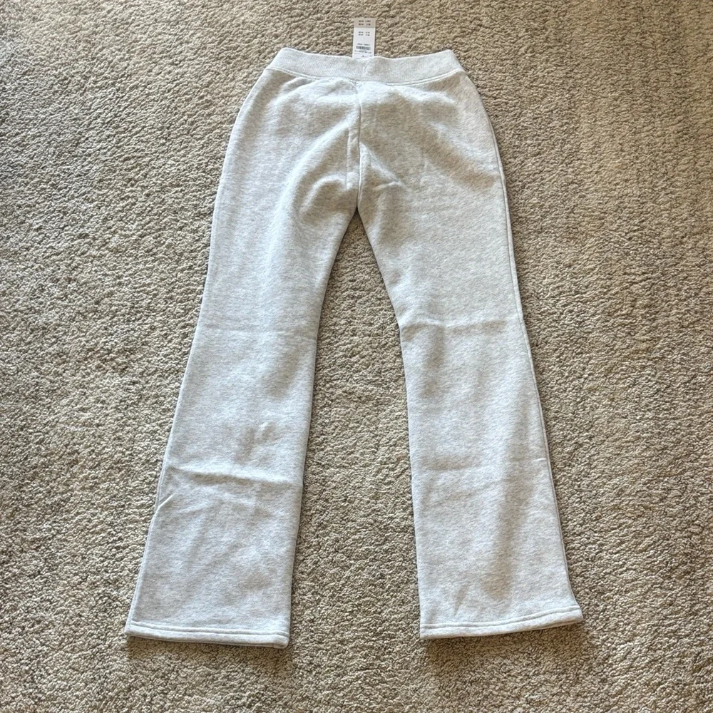 NWT Hollister Bootcut Sweatpants Light Heather Gray - Picture 8 of 9